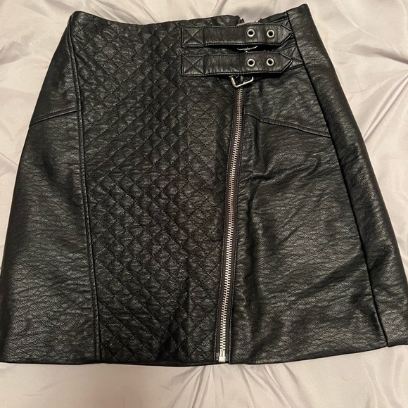 Divided - H&M leather skirt | US 2 - Picture 2 of 3